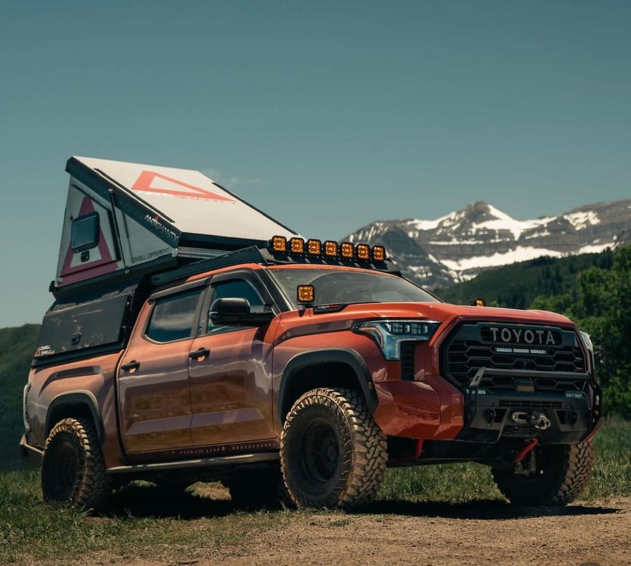 AntiShanty truck camper